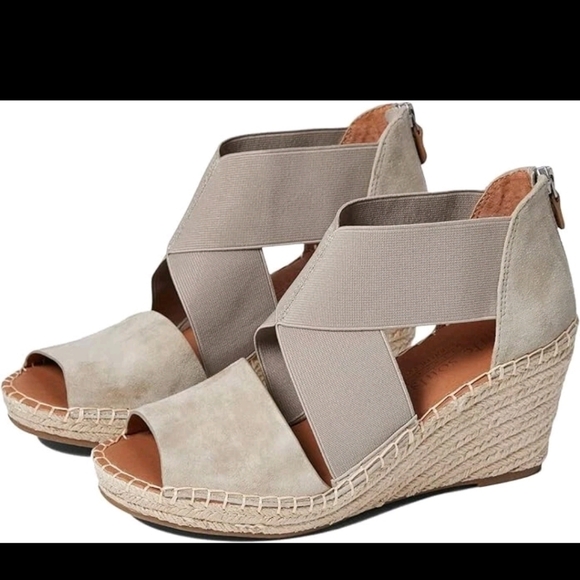 Gentle Souls by Kenneth Cole Colleen Suede Espadrille Wedges - Picture 2 of 8